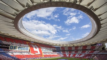 El Wanda Metropolitano, lleno, en el homenaje a Torres. 