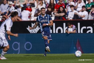 Además de Rubén Alves, el Córdoba aporta otros dos integrantes más al once. En este caso nos quedamos con Carlos Isaac, un generador de juego de ataque por su banda, que se apuntó la asistencia del tercer tanto.