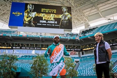 Mayweather faces off with both Paul brothers ahead of June fight