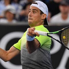 Pella, Zeballos y Kicker pasan a segunda ronda en Houston