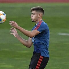 Montero sustituye a Cuenca