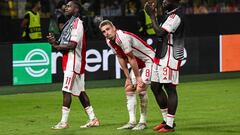 El Ajax toca fondo... y descenso