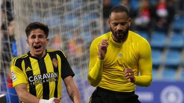 Bebé celebra el gol de la victoria del Zaragoza en Andorra en su debut.