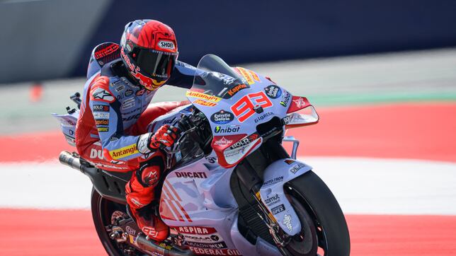 Márquez está en la pelea por el podio y la victoria