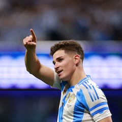 Julián Álvarez vuelve a anotar con Argentina