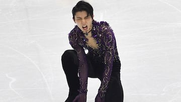 Yuzuru Hanyu reacciona durante el programa libre en la final del ISU Grand Prix de Patinaje Art&iacute;stico de Tur&iacute;n de 2019.