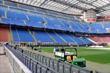 Los preparativos de San Siro para la Champions en imágenes