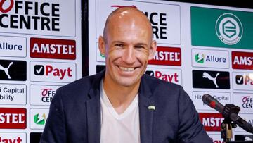 Arjen Robben sopesa pasarse al pádel