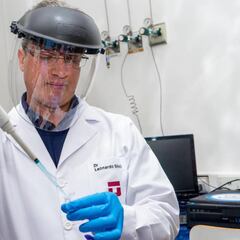 Un profesor de Harvard publica su teoría para acabar con la COVID en tres semanas