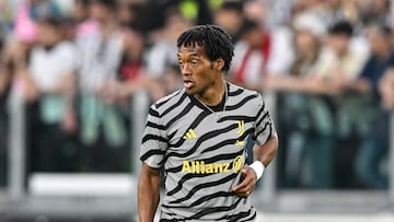 Juan Guillermo Cuadrado durante el calentamiento antes de un partido con Juventus.