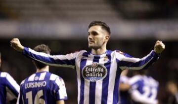 1-0. Lucas Pérez celebró el primer tanto.