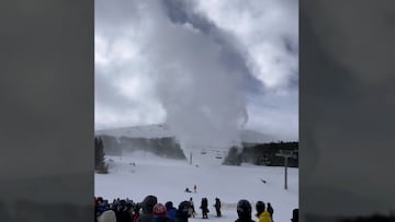 A video shared by Dree Kinder showed skiers looking on as strong winds in Breckenridge, Colorado created this “snownado”, a non-threatening phenomenon.