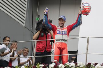 El triunfo de Dovizioso retrasa el alirón de Márquez