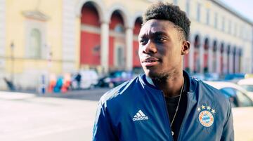 Alphonso Davies ya se entrenó con el Bayern Munich