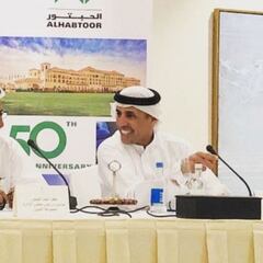 Aparece su hijo secuestrado hace 44 años y es un jeque de Emiratos