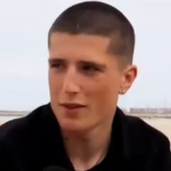 Su padre es alemán y su madre española y cuando ve a la gente disfrutar en la playa sale su lado más alemán