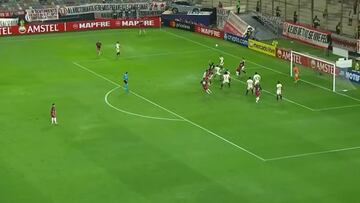 ¡Como si fuese un ‘9′! Paulo Díaz marcó este gol para River Plate en la Copa Libertadores