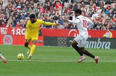 Un gol suyo adelantó a los de Míchel. Aunque le estaba costando entrar en el once ante el Sevilla hizo un buen tanto.