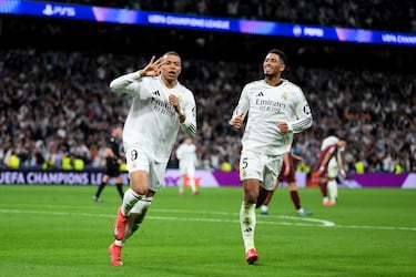 Kylian Mbappé marcó el primer gol en la ida en Mánchester, pero dejó lo mejor para la vuelta. 3 goles anotó el delantero francés a un Manchester City que no logró encontrar su juego en un Bernabéu que celebró con gran alegría cada gol de su delantero. En el añadido, Nico González maquilló el partido y firmó el 3-1 final.