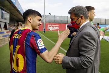 Pedri y Joan Laporta. 
 