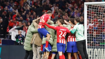 Los jugadores del Atlético de Madrid celebran el pase a cuartos ante el Inter