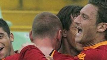 <b>NUEVA VICTORIA.</b> La Roma sigue ganando para afianzar su posición en la zona de Liga de Campeones y meter presión al líder, el Inter de Milán.