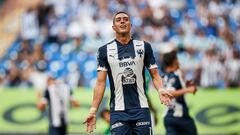 Rogelio Funes Mori recibió ‘novatada’ en el 'Tri