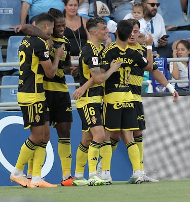 El futbolista del equipo aragonés fue decisivo en la victoria de su equipo. Bien atrás, consiguió un gol al incorporarse al ataque en un balón parado.