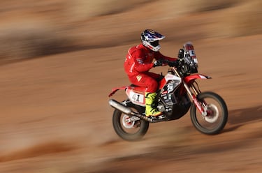 Ruy Barbosa del HT Rally Raid en acción durante la Etapa 3.