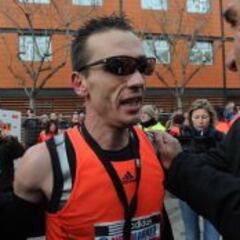 Carles Castillejo se retira y carga contra los organizadores