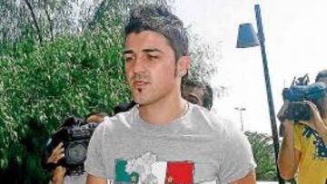 <b>QUEDÓ EN UN SUSTO. </b>Villa acudió ayer a la Clínica Muvale para hacerse las pertinentes pruebas.