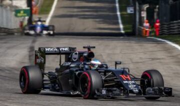  Spanish Formula One driver Fernando Alonso of McLaren-Honda in action during the qualifying session at the at the Formula One circuit in Monza, Italy, 03 September 2016. The 2016 Formula One Grand Prix of Italy will take place on 04 September 2016.