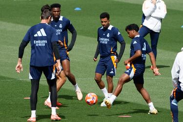 Misterio Rodrygo: ni calentó y Ancelotti lo justificó por la fiebre de hace una semana