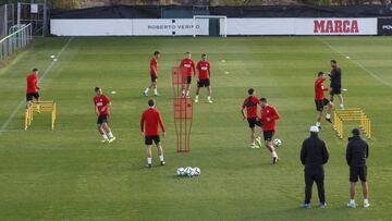 El Atlético efectuó hoy su última sesión de entrenamiento de la semana.