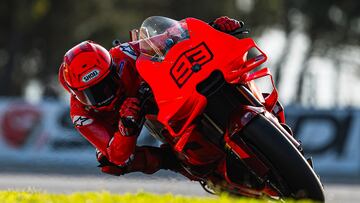 Marc Márquez durante los test de pretemporada con Ducati MotoGP.