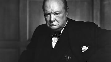 Winston Churchill, exprimer ministro británico: “En la guerra solo te pueden matar una vez, pero en política muchas veces”