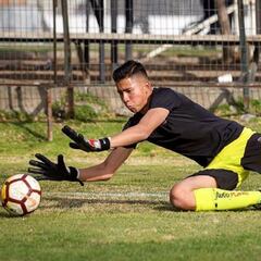 La historia de Villanueva, el esforzado arquero que Quinteros llevó a la pretemporada