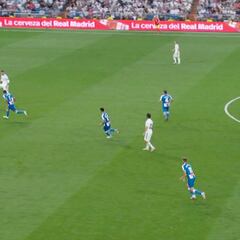 Y el Bernabéu enmudeció: del lío de Ramos a la vaselina que dejó clavado a Courtois