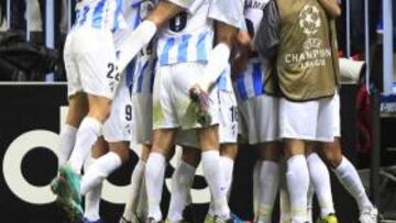 <b>EUFORIA. </b>Los jugadores del Málaga celebraron así el gol de Joaquín.