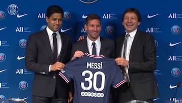 Los gritos en la presentación de Messi con el PSG