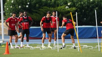 Los jugadores del Almer&iacute;a, durante un entrenamiento.