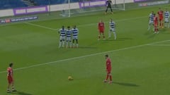 Núñez no se conformó y completó un doblete... ¡otro tiro libre!