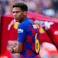 El Milán está en Barcelona para cerrar el fichaje de Todibo