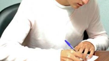 Manquillo firmó su renovación hasta 2016