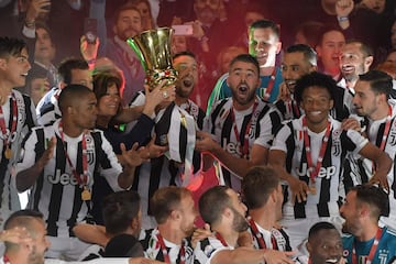 Juan Guillermo Cuadrado levantó su quinto trofeo con la camiseta de Juventus