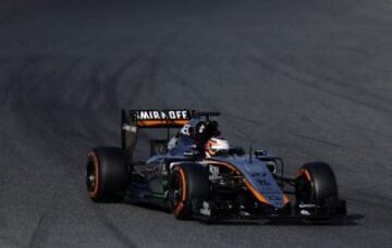 GRA327. MONTMELÓ (BARCELONA), 27/02/2015.- El piloto alemán de Force India, Nico Hulkenberg, durante la segunda jornada de la tercera tanda de entrenamientos oficiales de Fórmula Uno que se celebran en el Circuito de Catalunya de Montmeló. EFE/Alberto Estévez