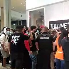 Aglomeración en La Florida en plena pandemia: razones de la ''avalancha juvenil'' producida en Mall Plaza Vespucio