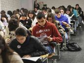 La carrera que arrasa con todo el resto en el ranking de sueldos en Chile: están más preparados para ser jefe