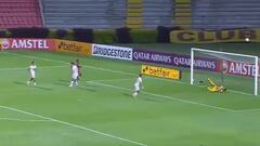 La atajada clave del arquero de La Calera: ¡qué reflejos!