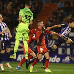 La Ponferradina recupera sensaciones, pero sigue sin ganar